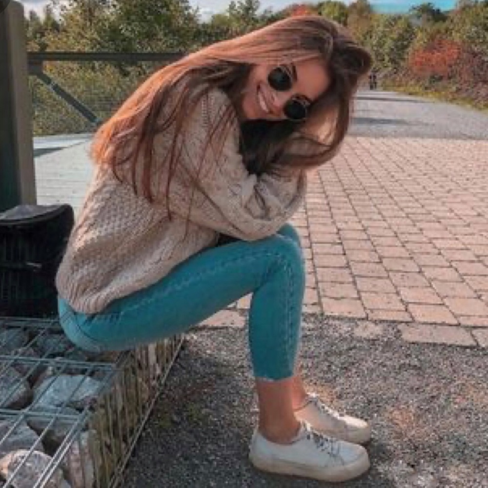 Zar Hi-Rise Slime Jeans - Picture 4 of 4